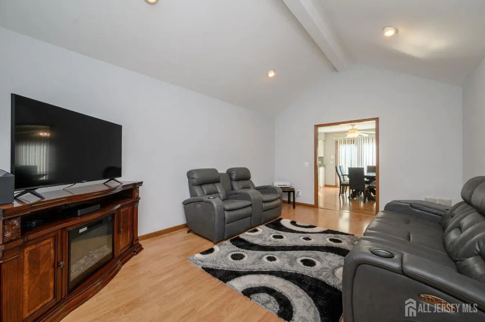 152 Nautilus Drive Stafford, NJ 08050