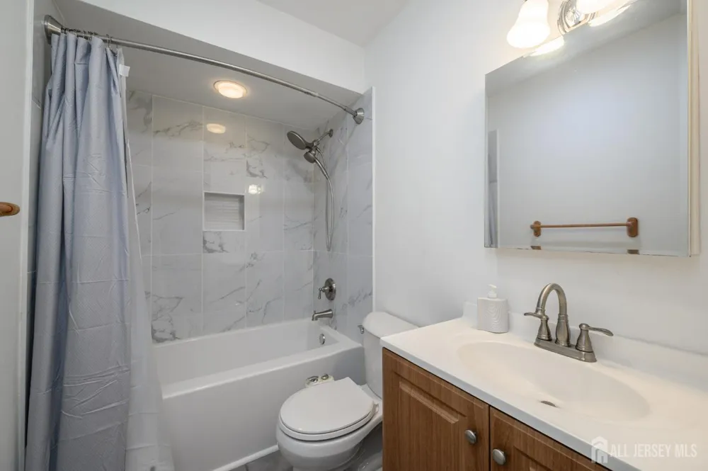 152 Nautilus Drive Stafford, NJ 08050