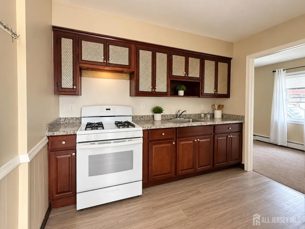 1842 W 5th Avenue Piscataway, NJ 08854