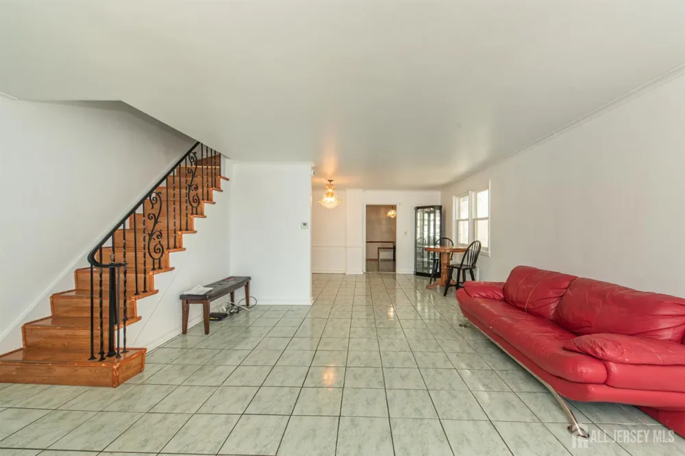 136 W 56th Street Bayonne, NJ 07002