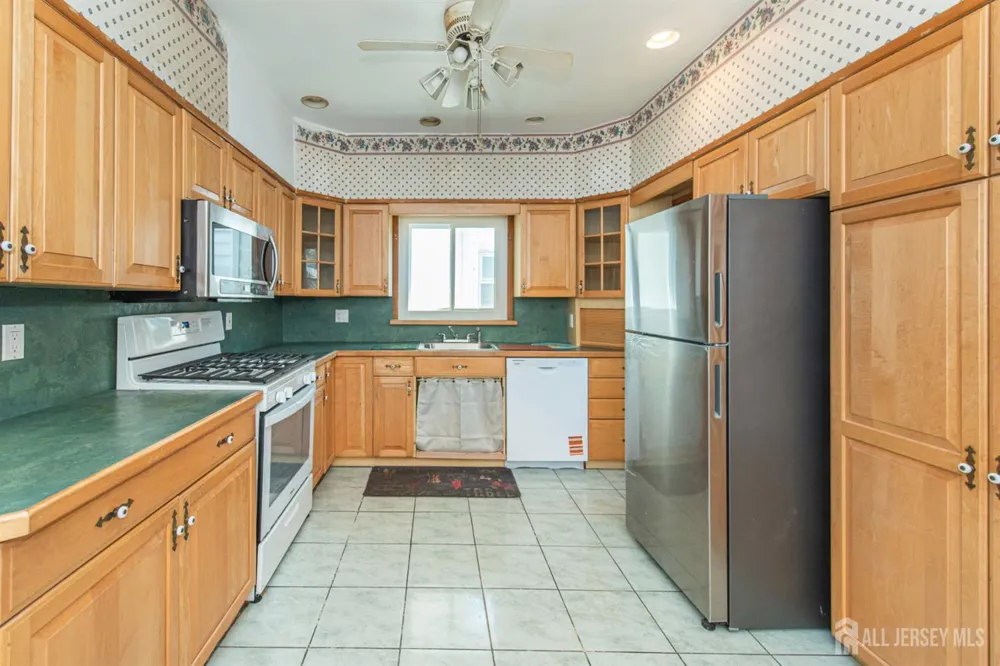 136 W 56th Street Bayonne, NJ 07002