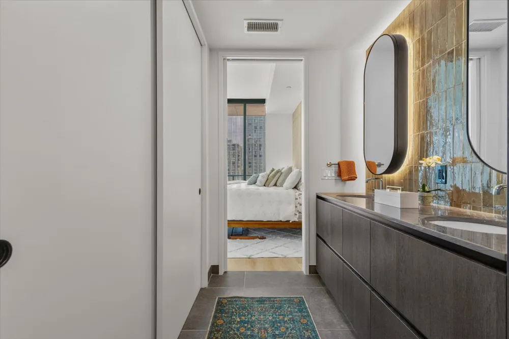 610 Davis Street #1909 Austin, TX 78701