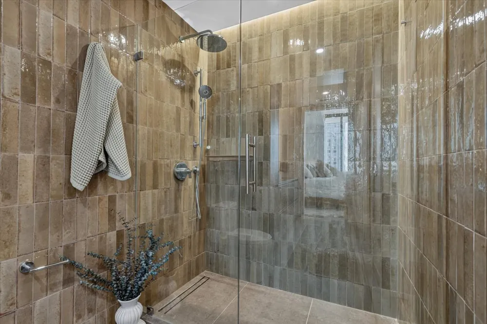 610 Davis Street #1909 Austin, TX 78701