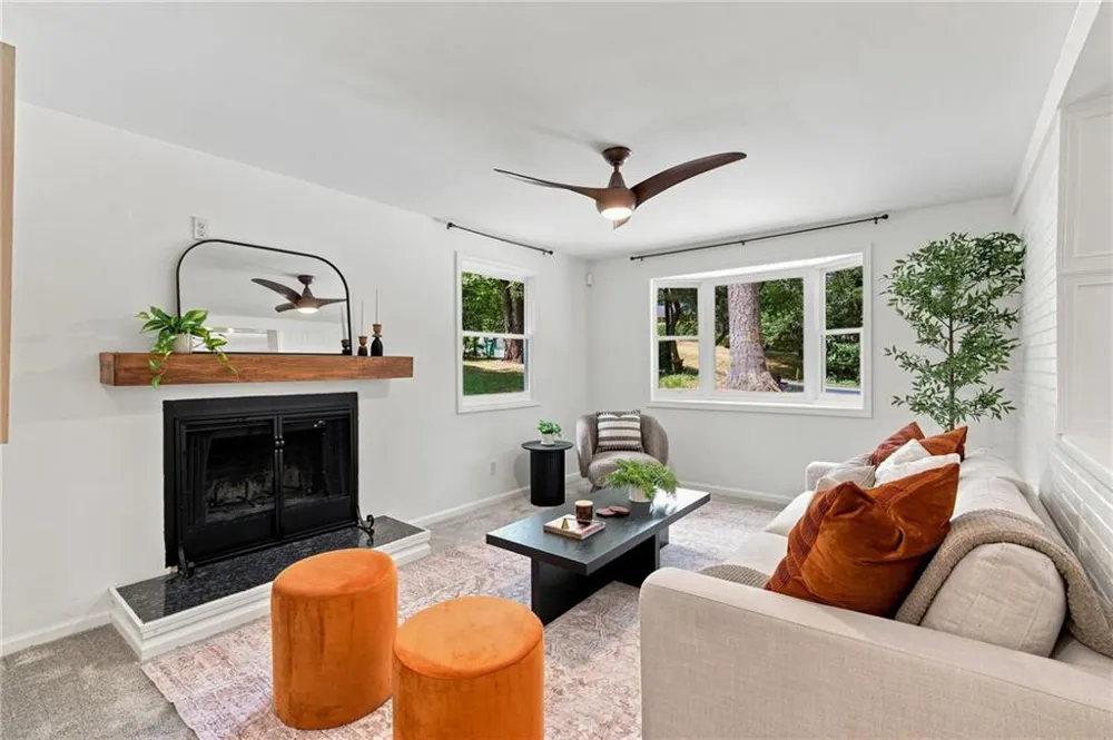 3095 Hollywood Drive Decatur, GA 30033
