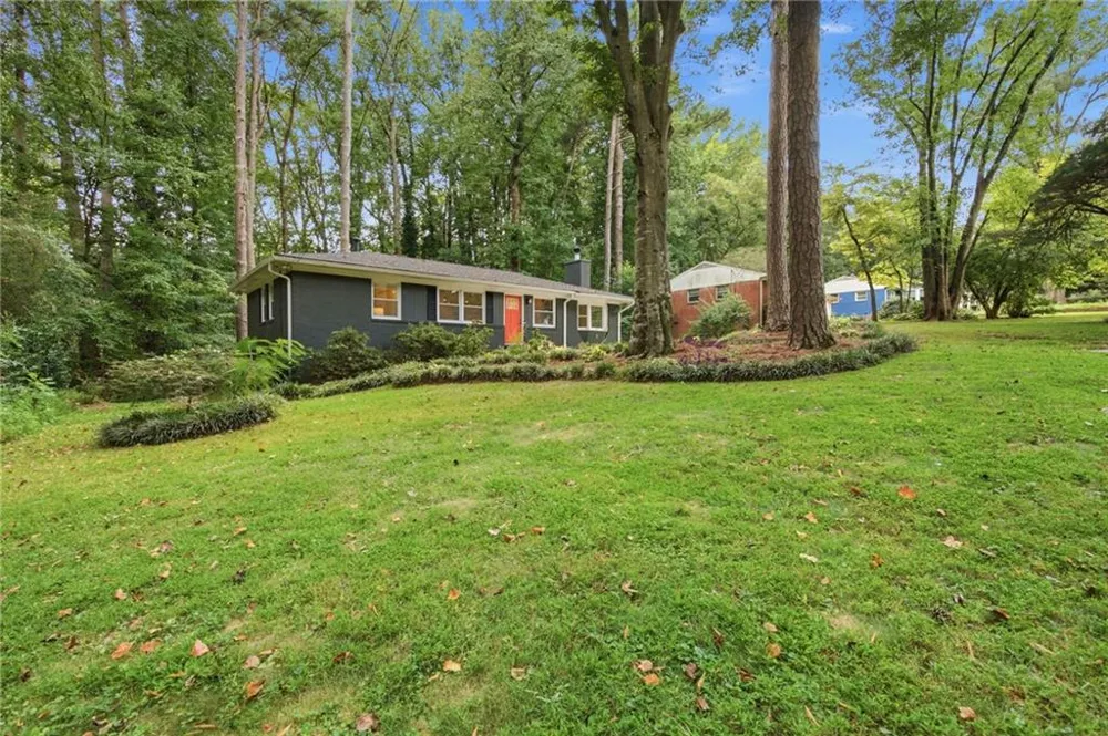 3095 Hollywood Drive Decatur, GA 30033