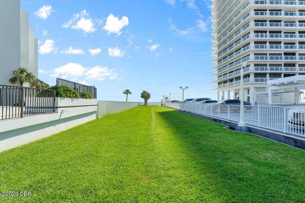3000 Atlantic Avenue #21 Daytona Beach, FL 32118