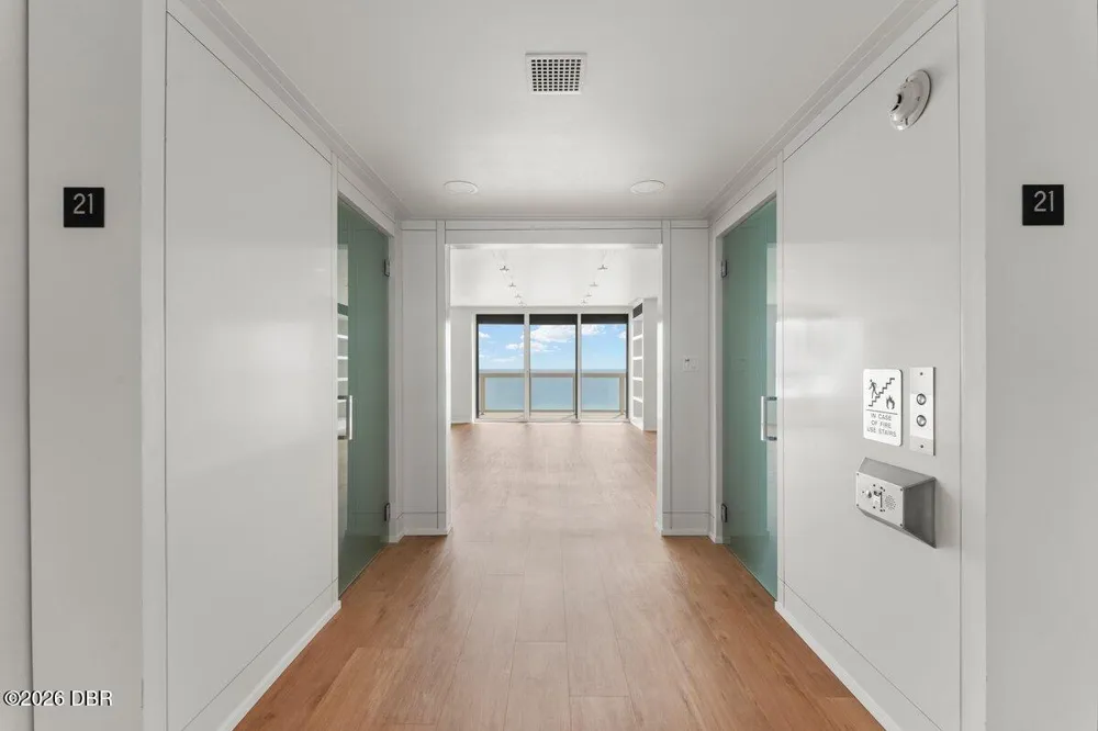3000 Atlantic Avenue #21 Daytona Beach, FL 32118