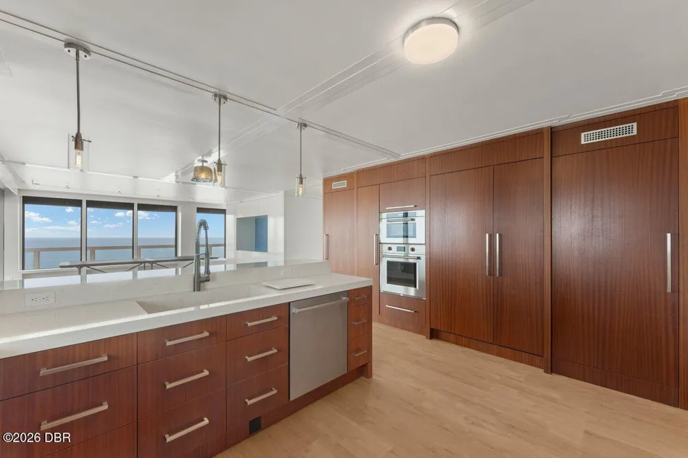 3000 Atlantic Avenue #21 Daytona Beach, FL 32118