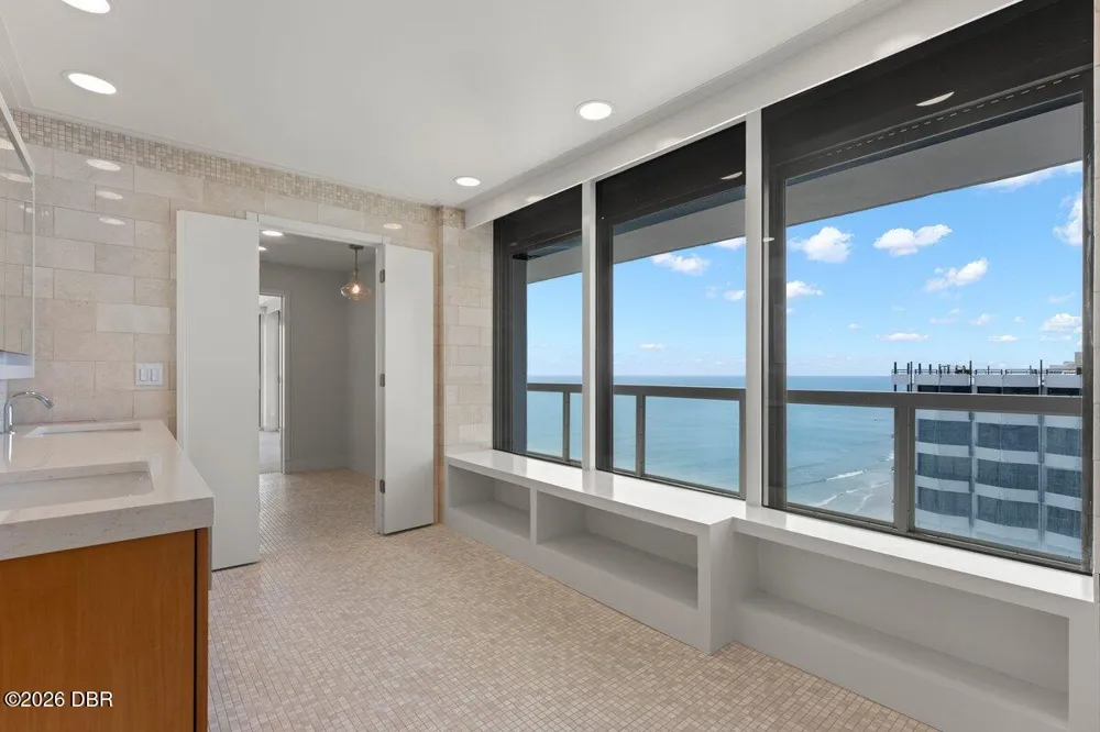 3000 Atlantic Avenue #21 Daytona Beach, FL 32118