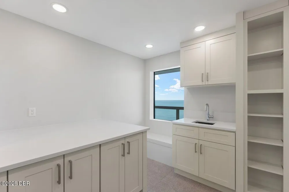 3000 Atlantic Avenue #21 Daytona Beach, FL 32118