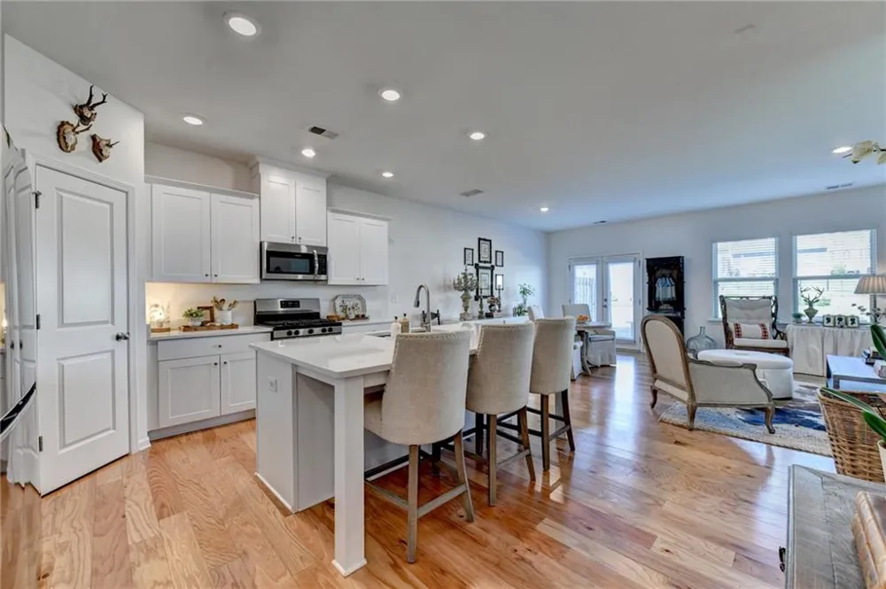 2140 Lanier Harbor Point Buford, GA 30518