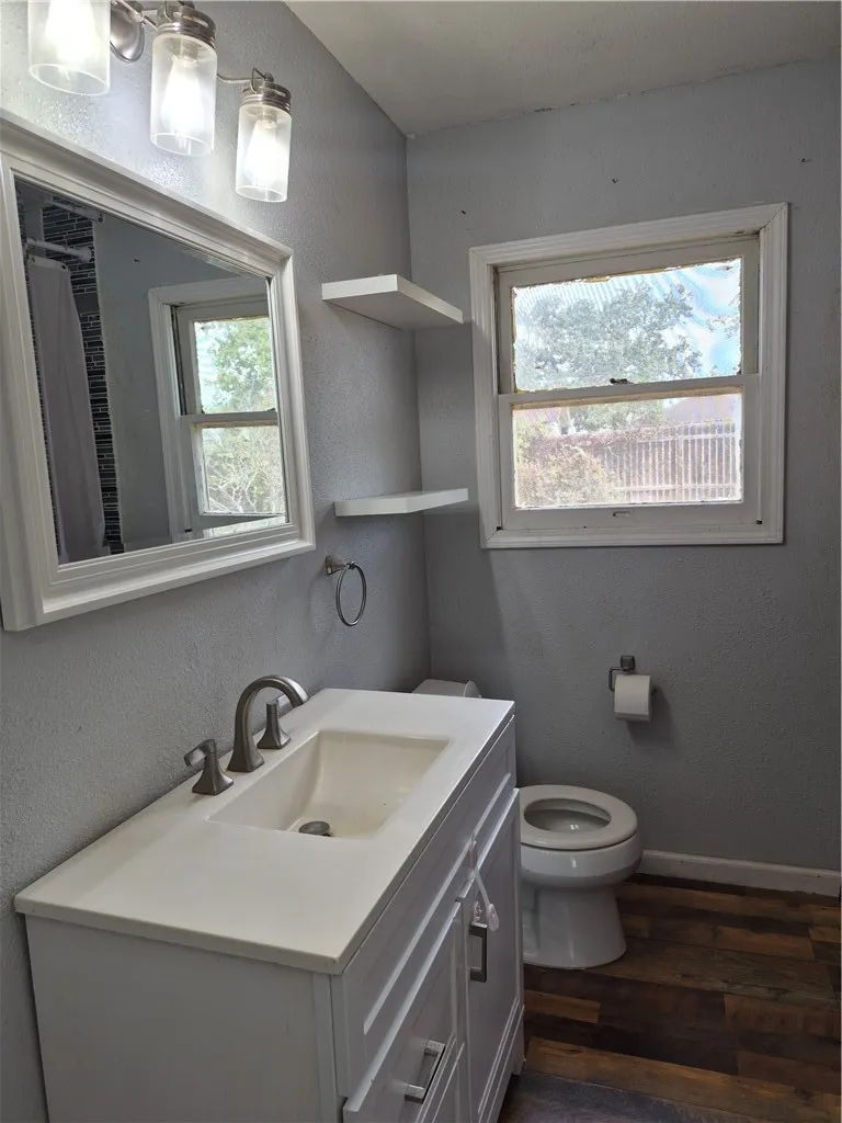 1010 E Church Cuero, TX 77954