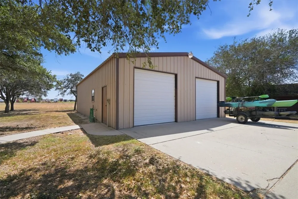 5556 Sunrise Robstown, TX 78380