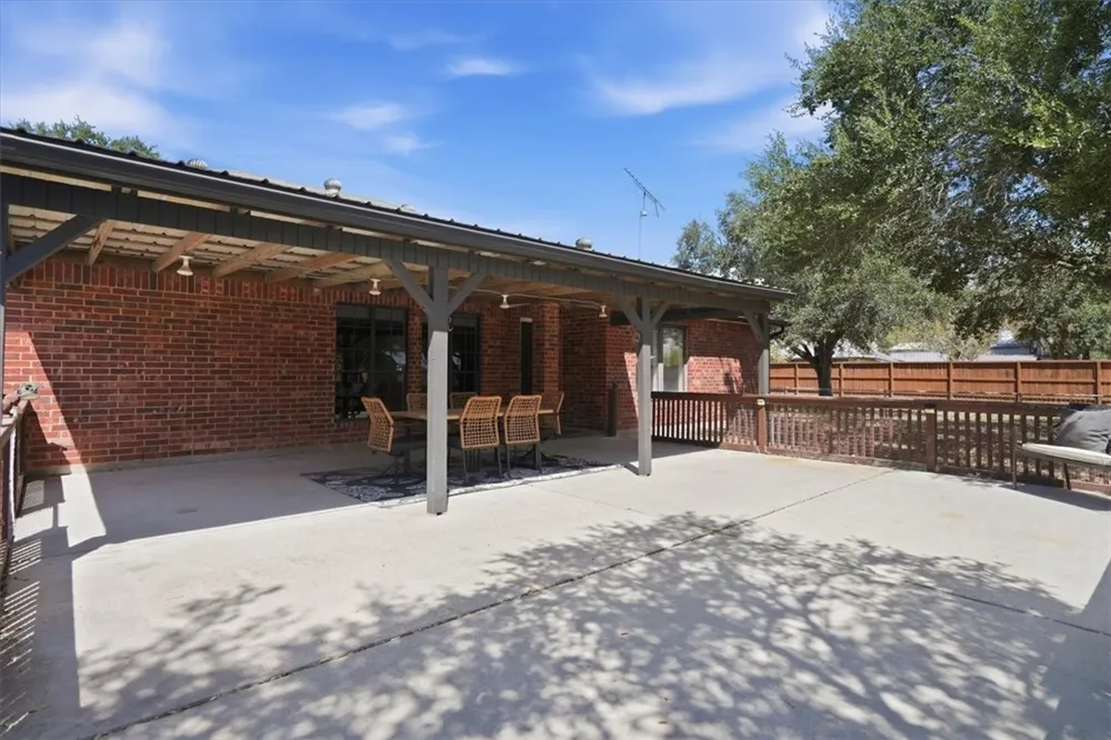 5556 Sunrise Robstown, TX 78380