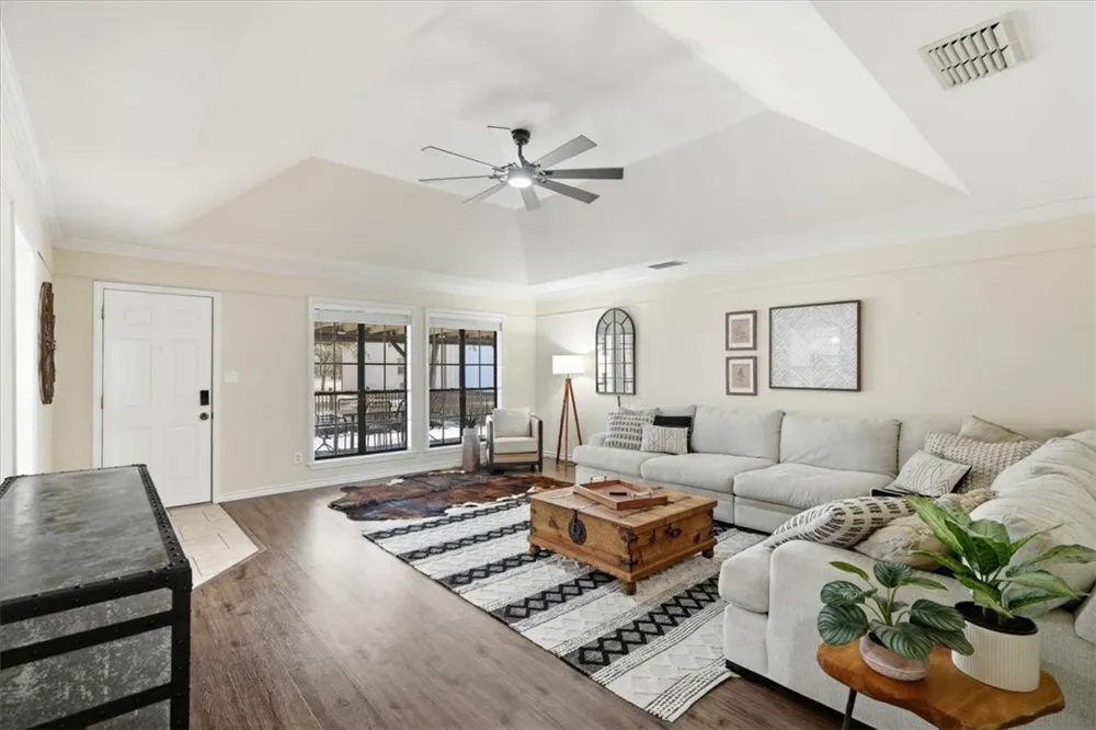 5556 Sunrise Robstown, TX 78380