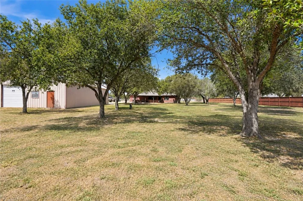 5556 Sunrise Robstown, TX 78380