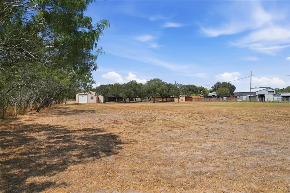 5556 Sunrise Robstown, TX 78380