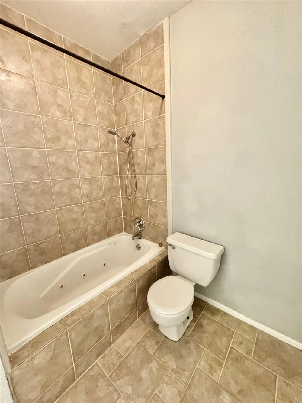 2425 Augusta Dr #59 Houston, TX 77057