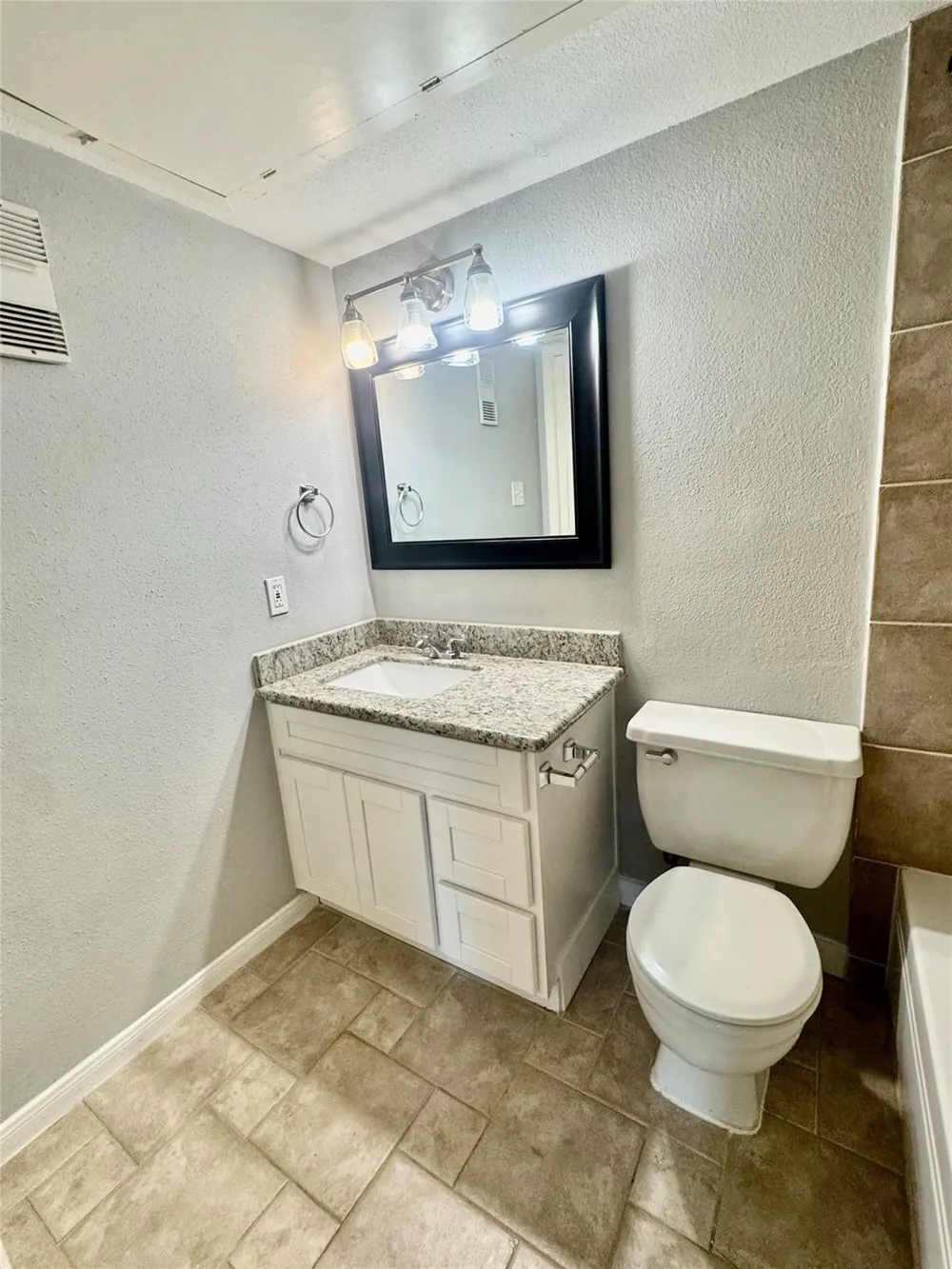 2425 Augusta Dr #59 Houston, TX 77057