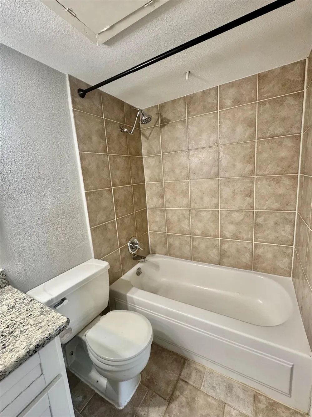 2425 Augusta Dr #59 Houston, TX 77057