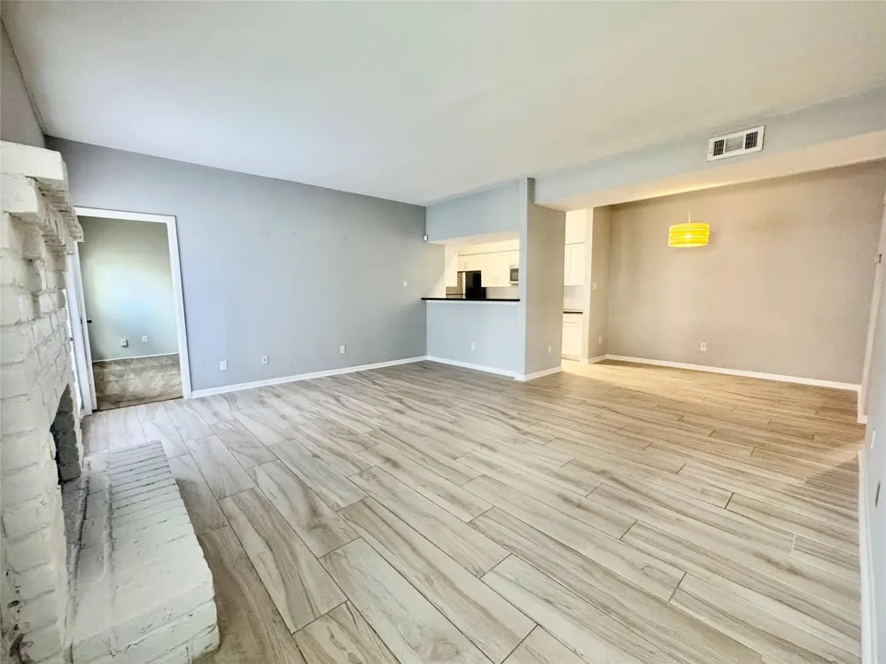 2425 Augusta Dr #59 Houston, TX 77057