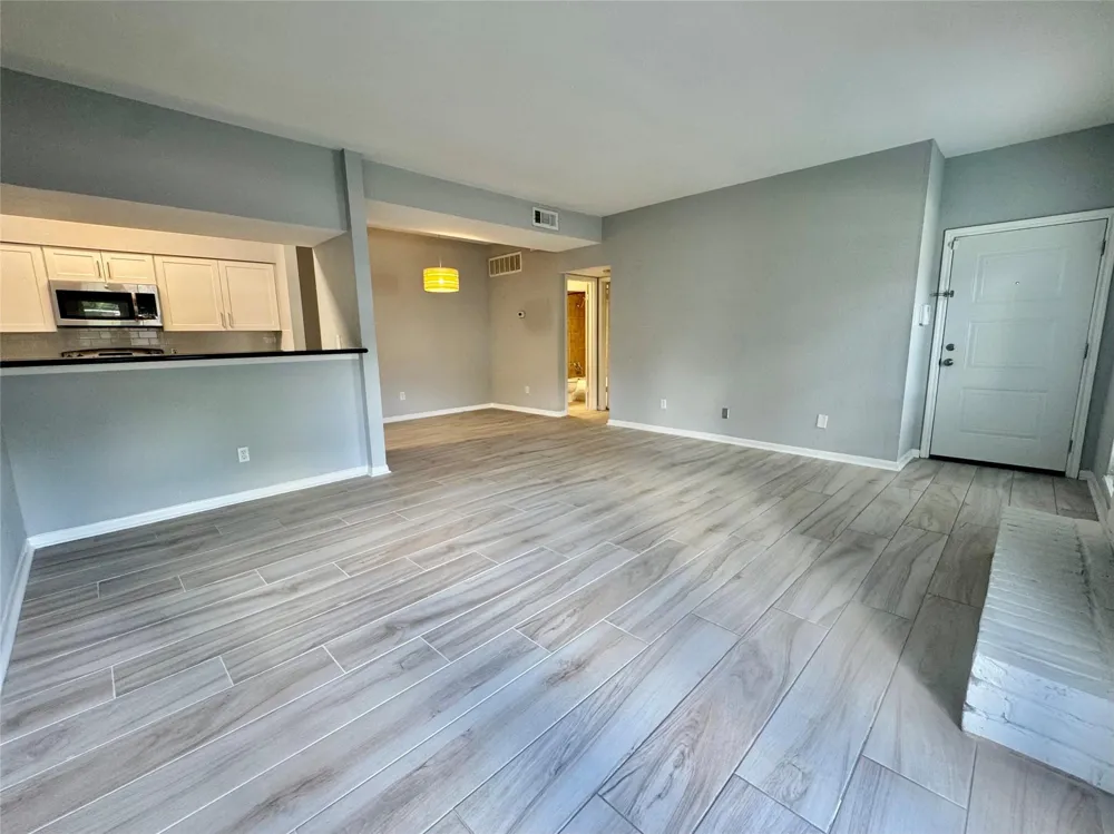 2425 Augusta Dr #59 Houston, TX 77057