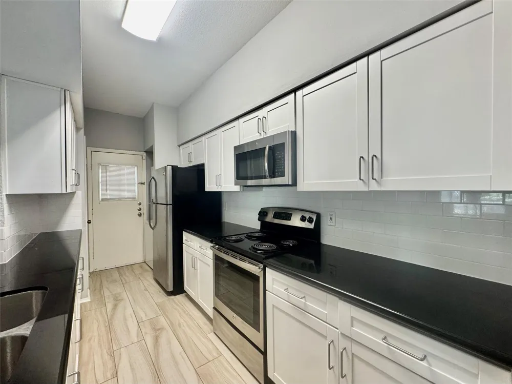 2425 Augusta Dr #59 Houston, TX 77057