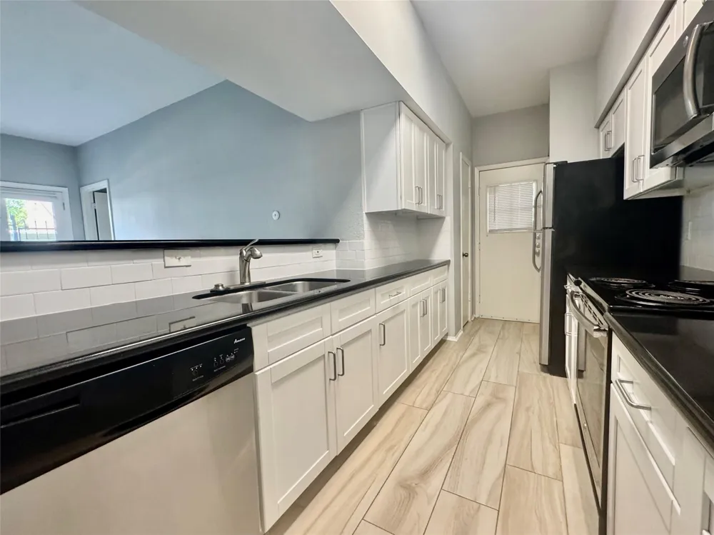 2425 Augusta Dr #59 Houston, TX 77057