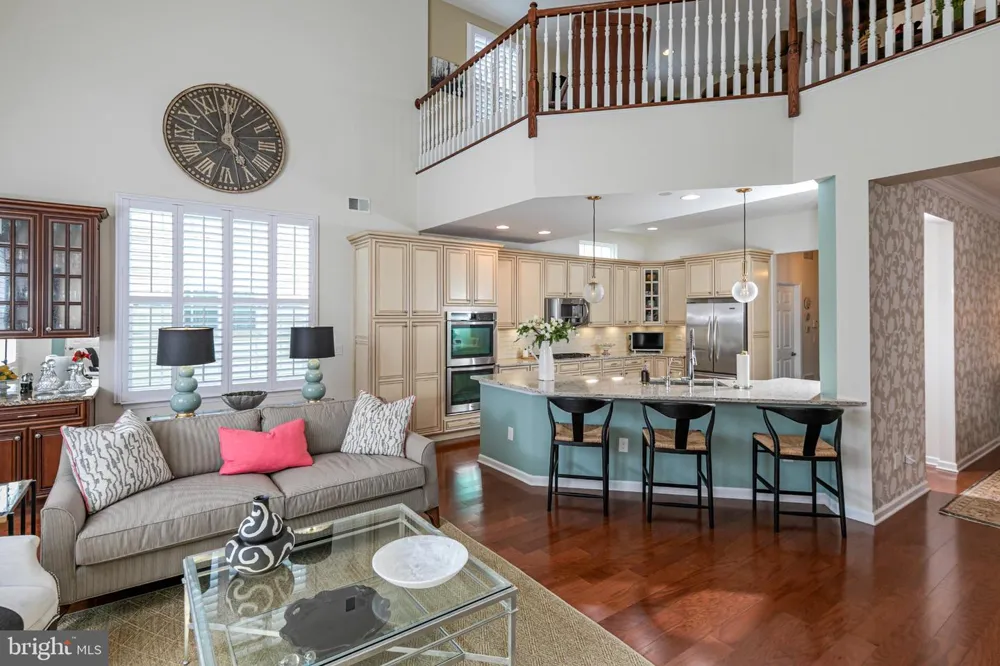 11 BELLINGHAM DRIVE Kendall Park, NJ 08824