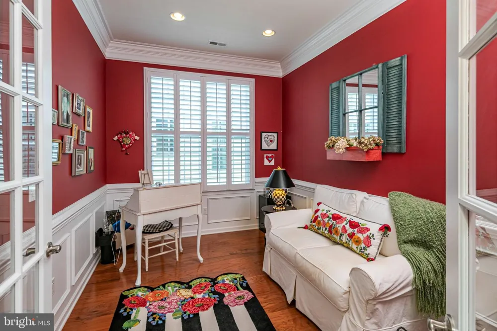 11 BELLINGHAM DRIVE Kendall Park, NJ 08824