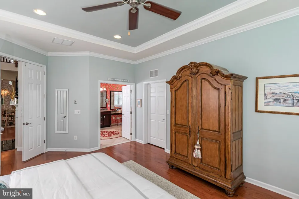 11 BELLINGHAM DRIVE Kendall Park, NJ 08824