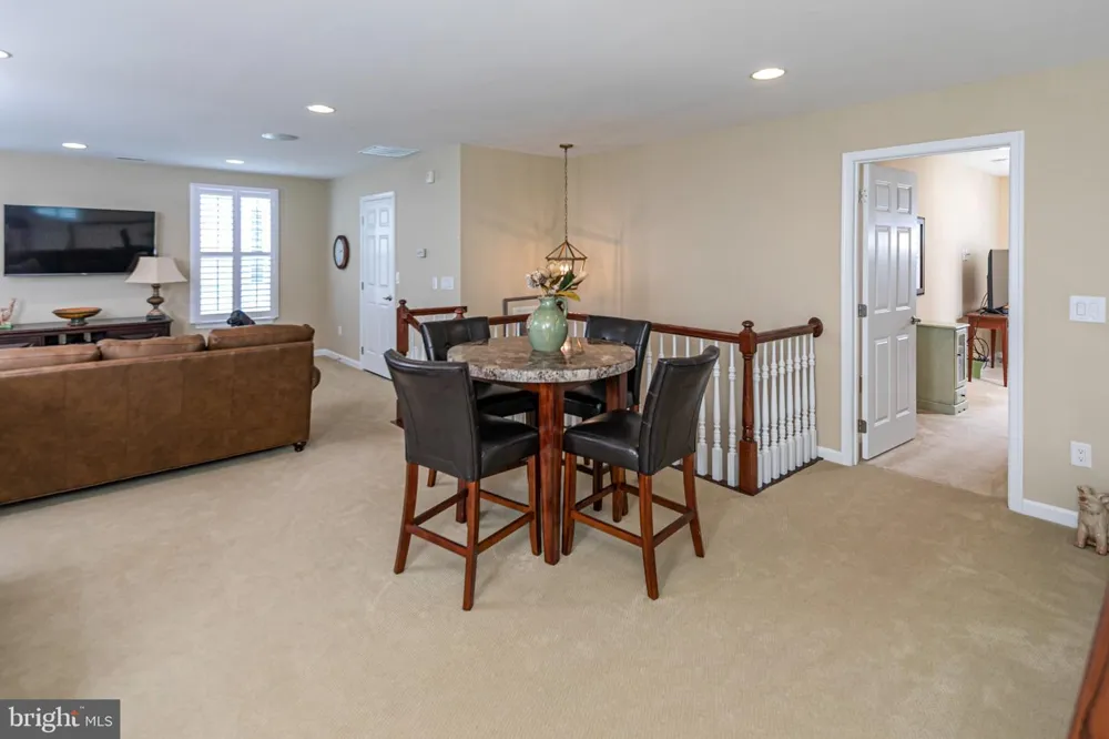 11 BELLINGHAM DRIVE Kendall Park, NJ 08824
