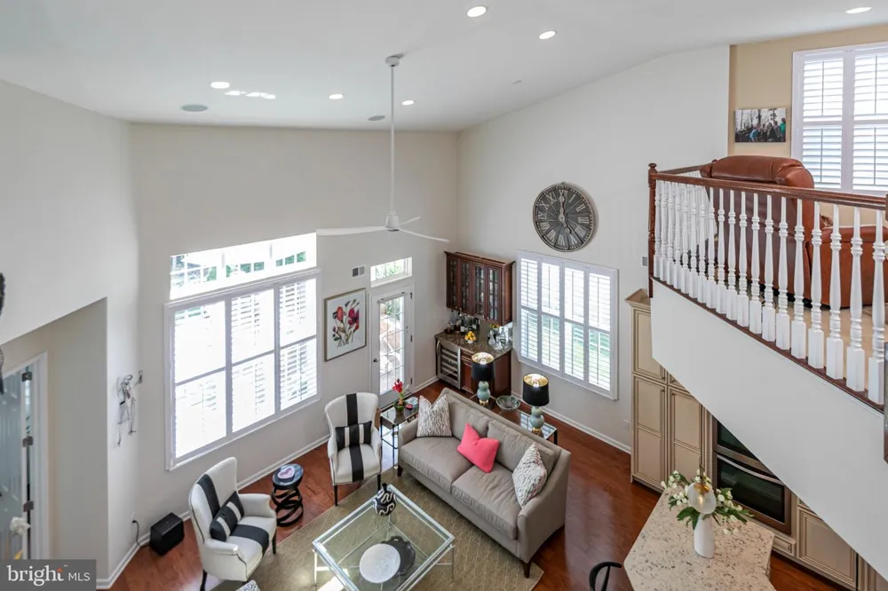 11 BELLINGHAM DRIVE Kendall Park, NJ 08824