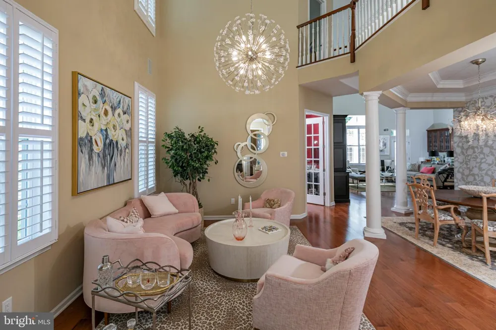11 BELLINGHAM DRIVE Kendall Park, NJ 08824