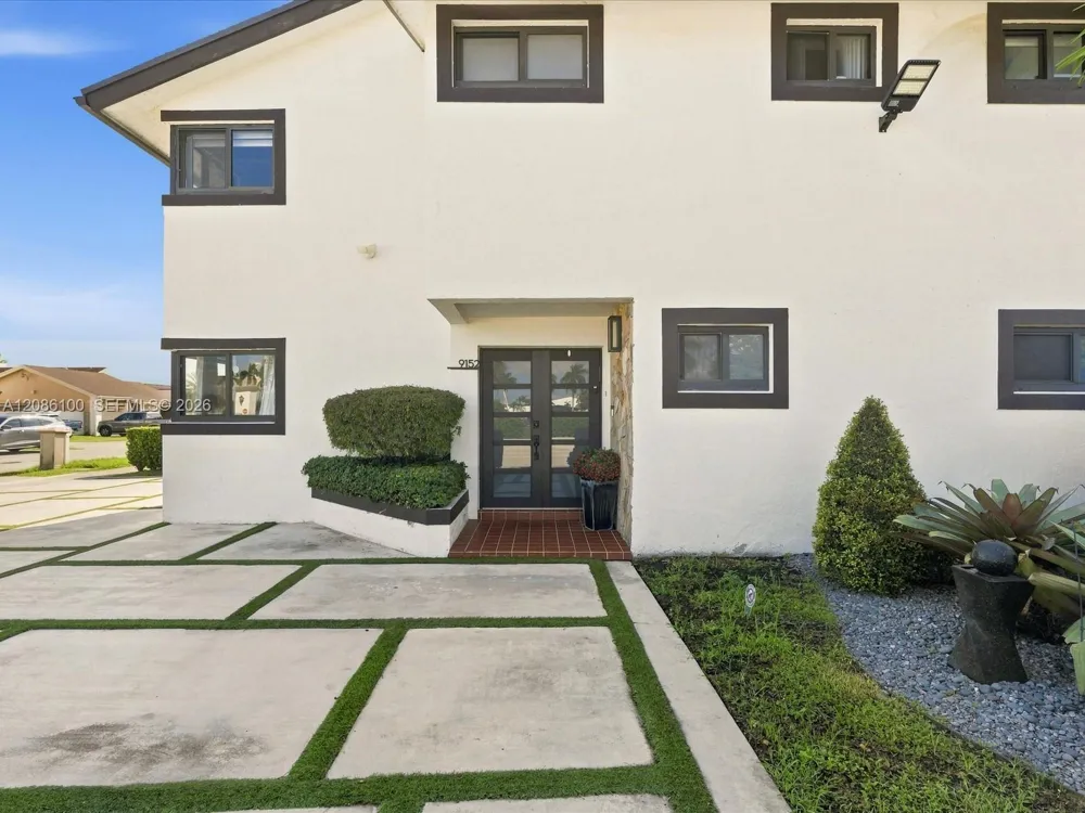 9152 SW 6th St Miami, FL 33174
