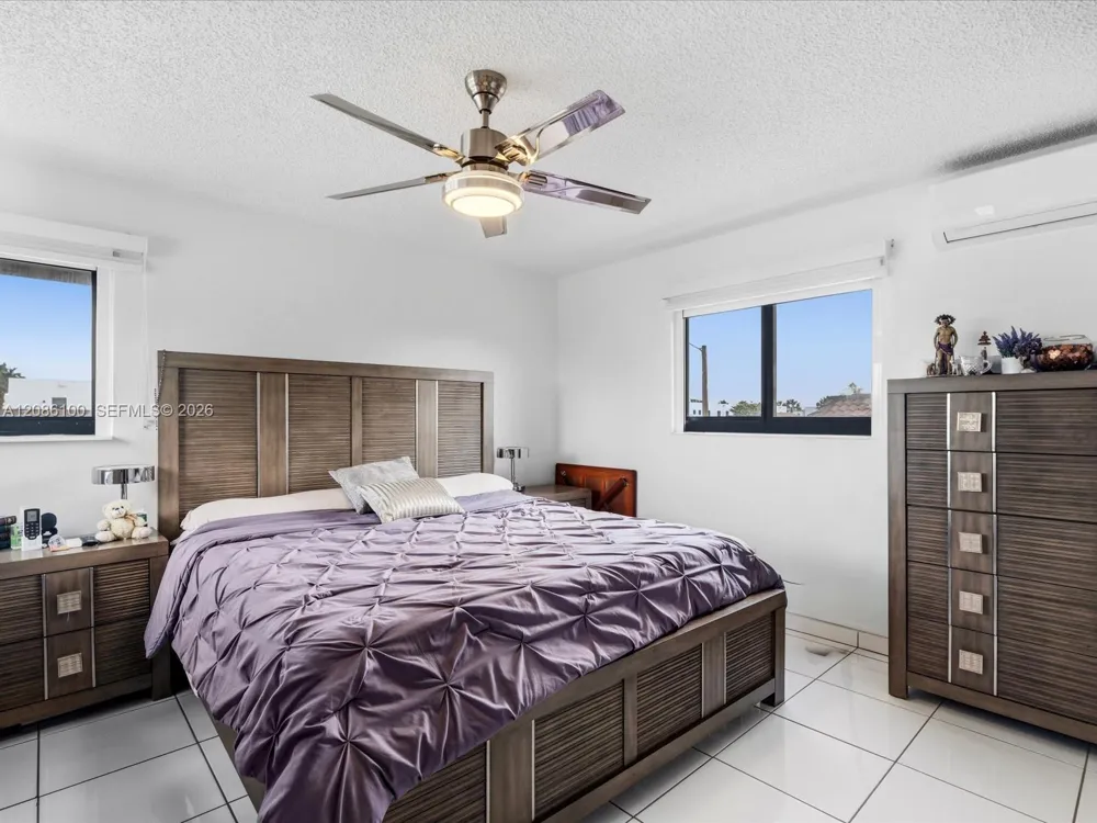 9152 SW 6th St Miami, FL 33174