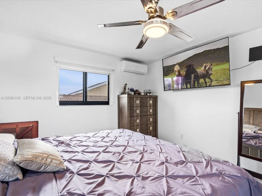 9152 SW 6th St Miami, FL 33174