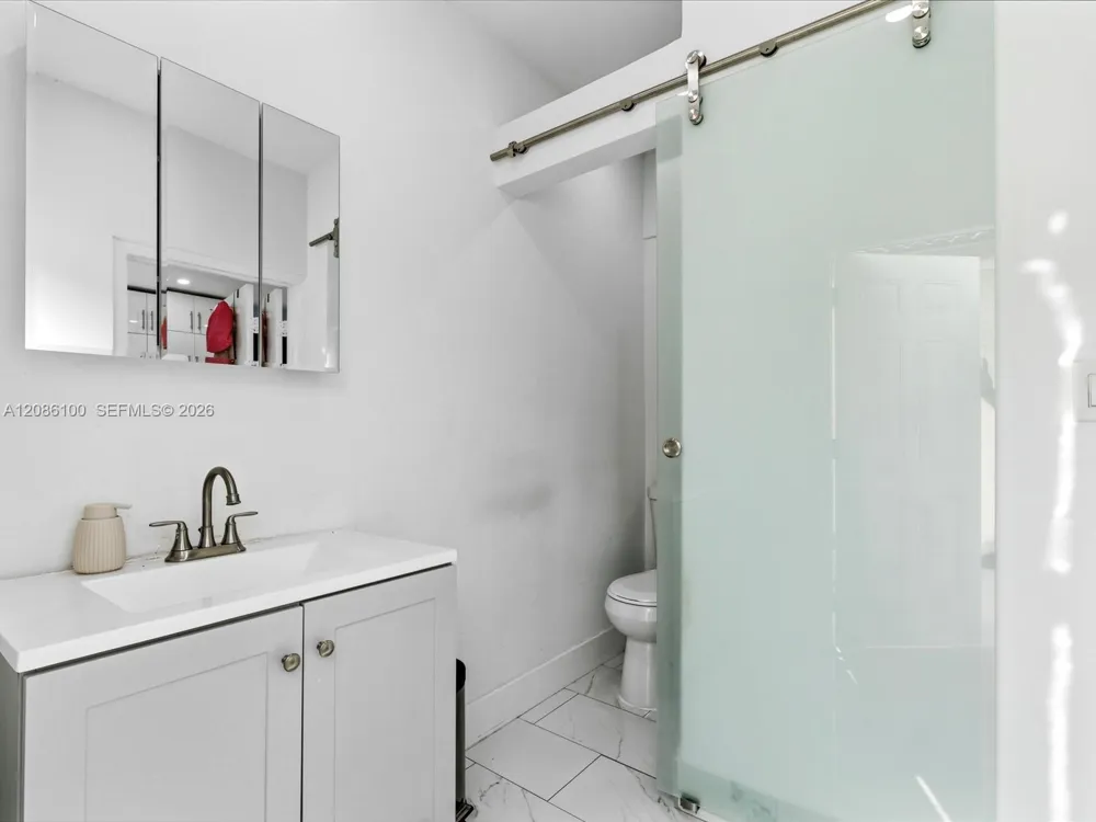 9152 SW 6th St Miami, FL 33174