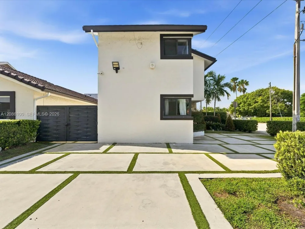 9152 SW 6th St Miami, FL 33174