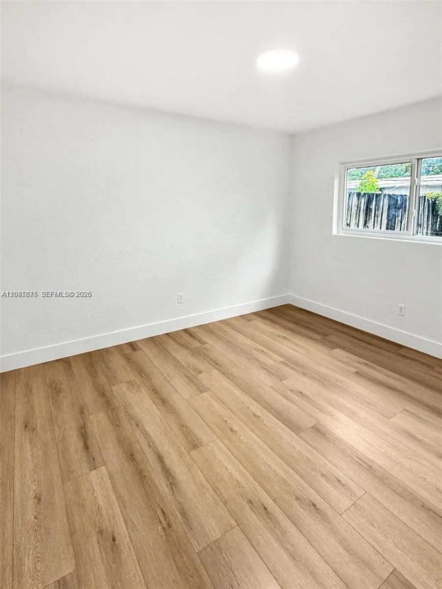 3241 NW 4th St Lauderhill, FL 33311