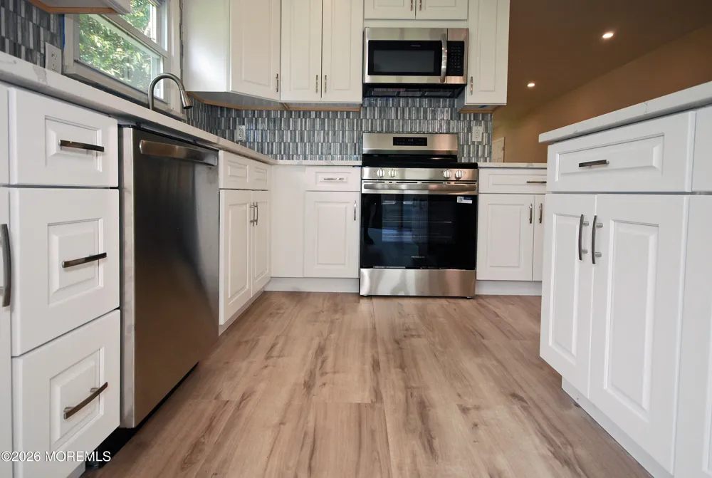 22 Vera Cruz Court Toms River, NJ 08757