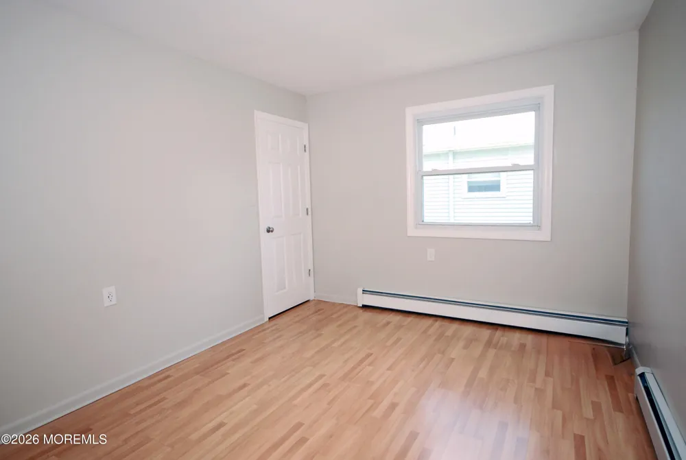 22 Vera Cruz Court Toms River, NJ 08757