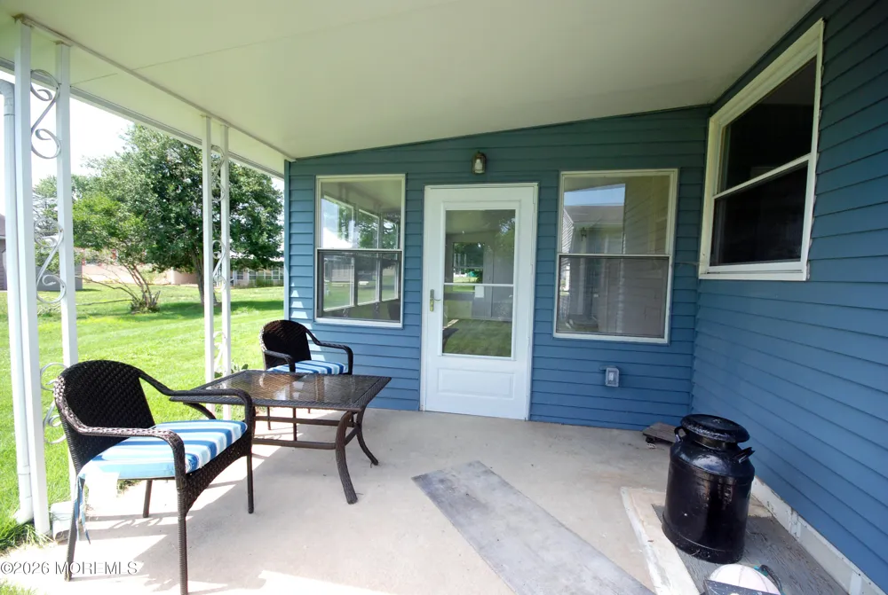 22 Vera Cruz Court Toms River, NJ 08757