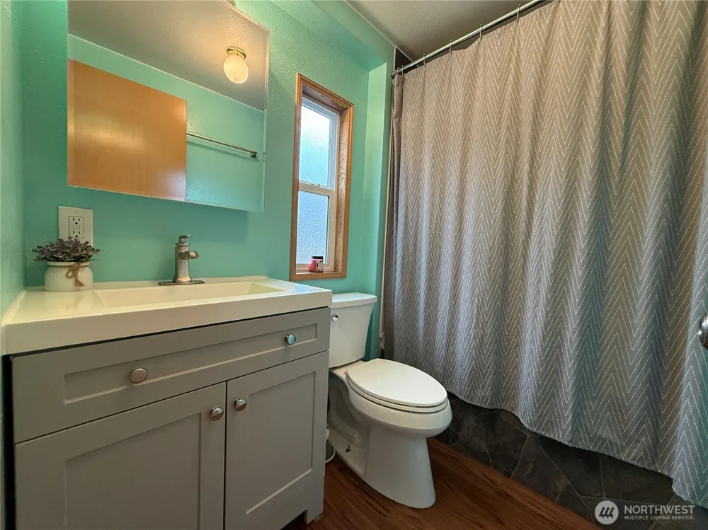 1658 State Route 508 Onalaska, WA 98570