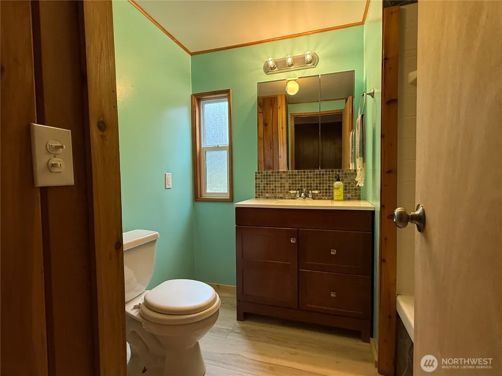 1658 State Route 508 Onalaska, WA 98570