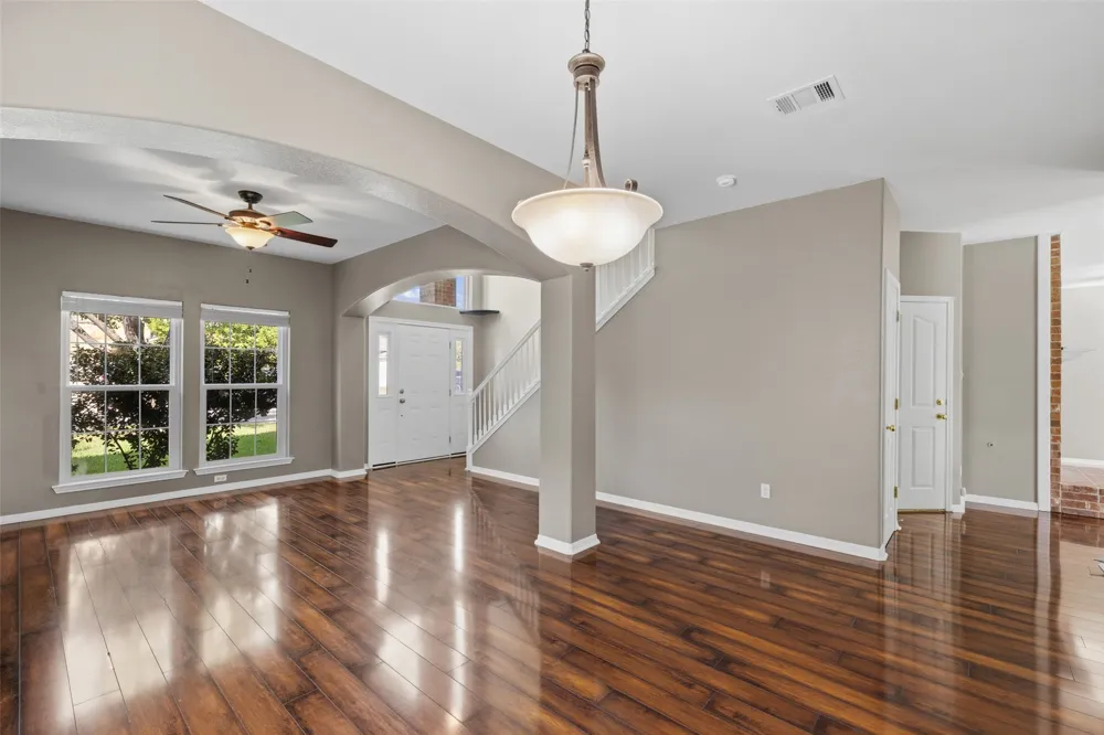 1928 Barnett Drive Cedar Park, TX 78613