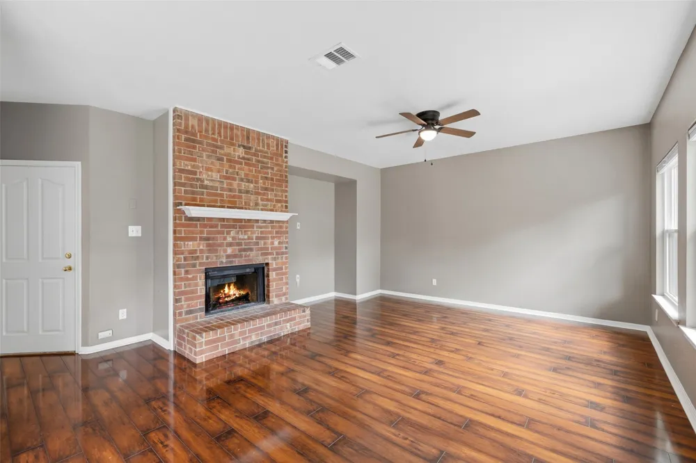 1928 Barnett Drive Cedar Park, TX 78613
