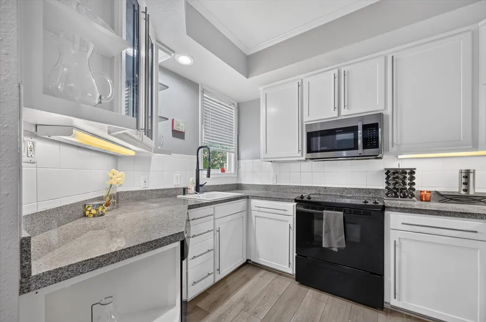 4040 Avondale Avenue #309 Dallas, TX 75219