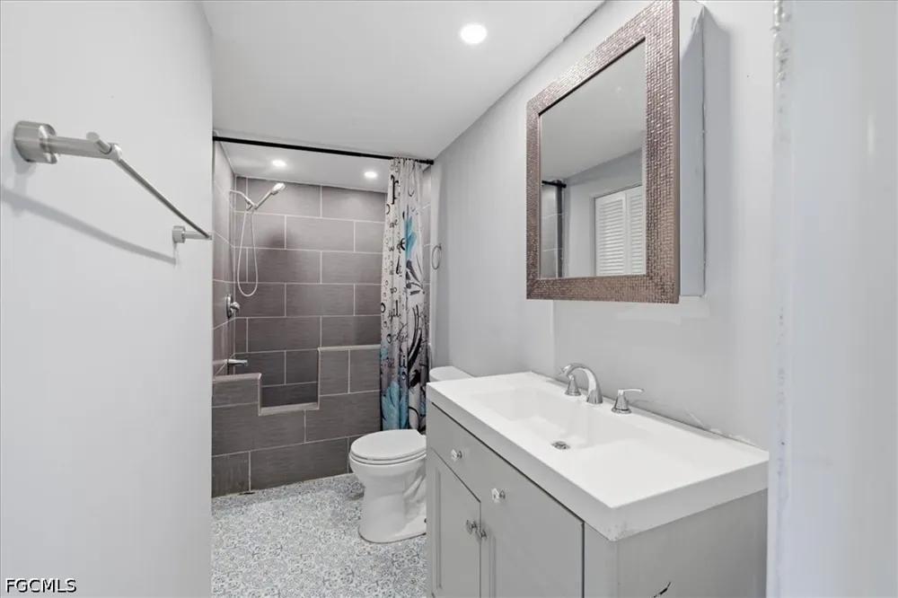 Poe Avenue North Fort Myers, FL 33917