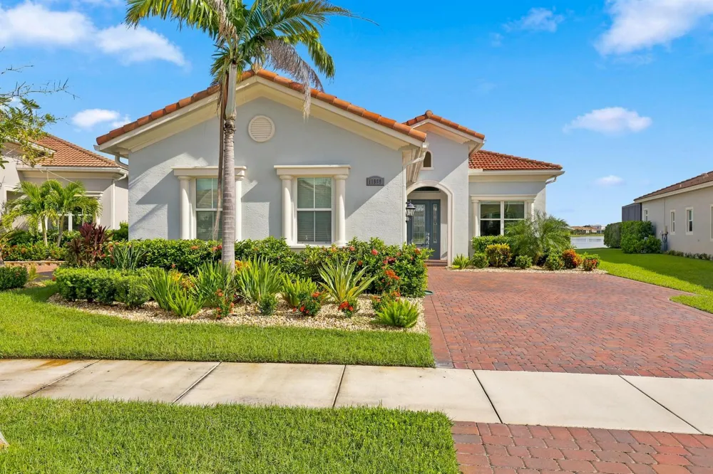 11989 SW Vano Way Port St. Lucie, FL 34987